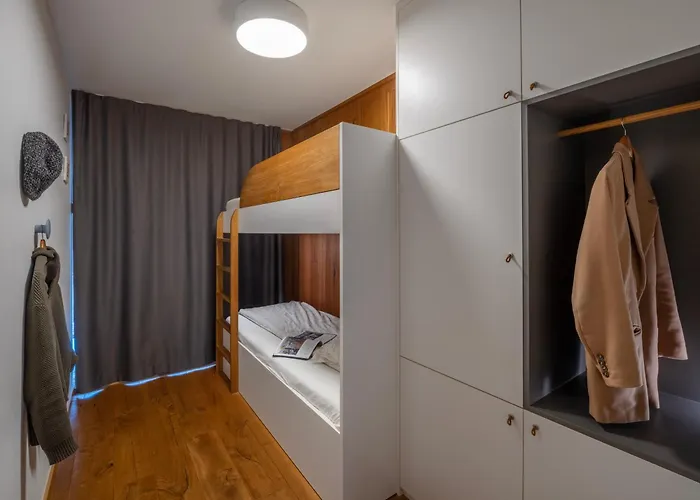 Gothia * קרנייסקה גורה